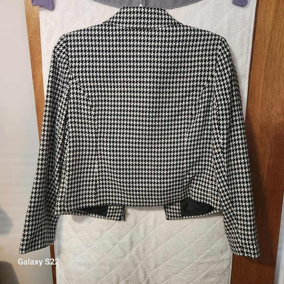 Houndstooth Jacket - Picture 3 of 3